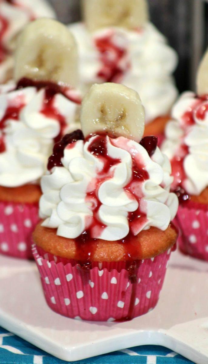 Yummy Strawberry Banana Cupcakes