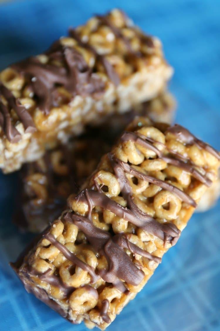 Peanut Buttery Honey Cereal Bars with Dark Chocolate easy recipe