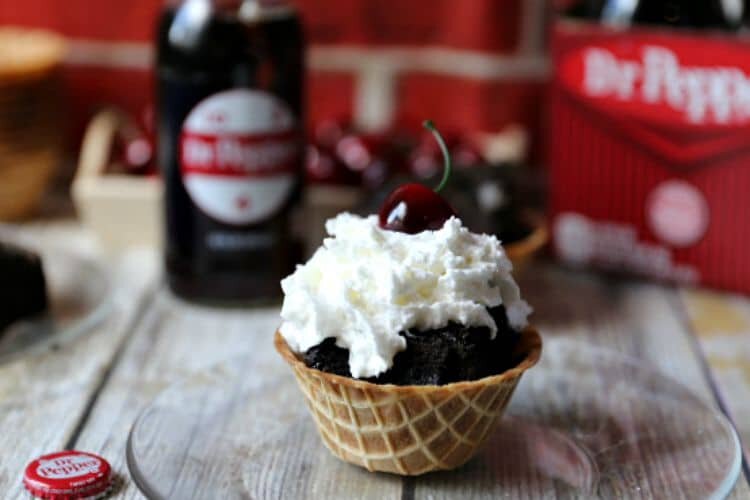 Cherry Dr. Pepper® Brownies in Waffle Cone Cups | www.jennsblahblahblog | @jenblahblahblog
