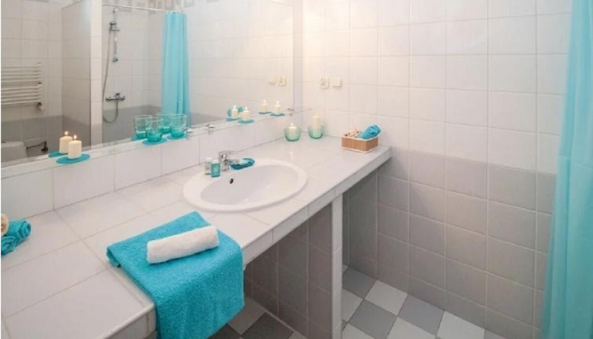 Simple Ways to Keep Mold Out of Your Bathroom