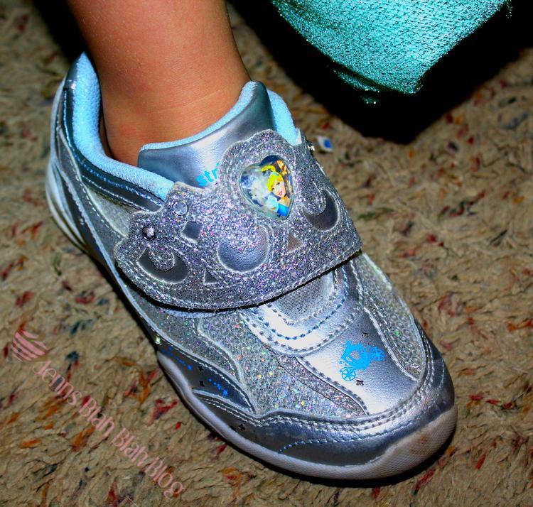 4 Tips For Purchasing Kids Shoes For Halloween Jenns